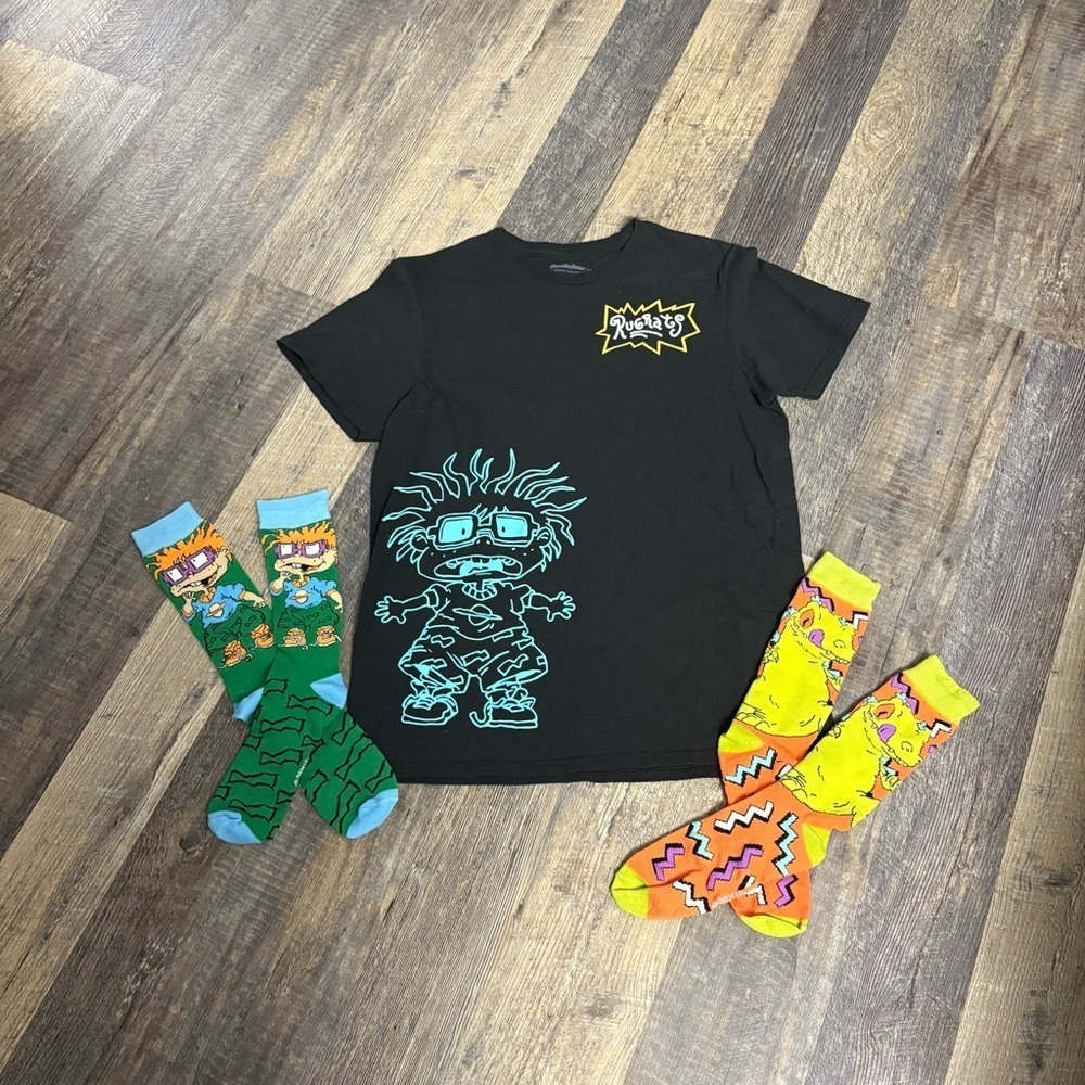Nickelodeon RUGRATS short sleeve black shirt with socks MEDIUM